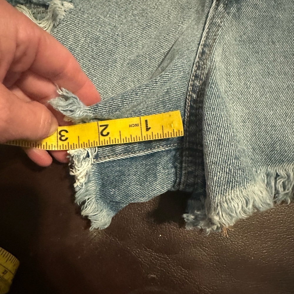 Fashion nova shorts - Picture 4 of 9
